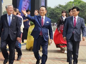 K-컬처의 세계를 온몸으로 마음껏 즐겨 주십시오